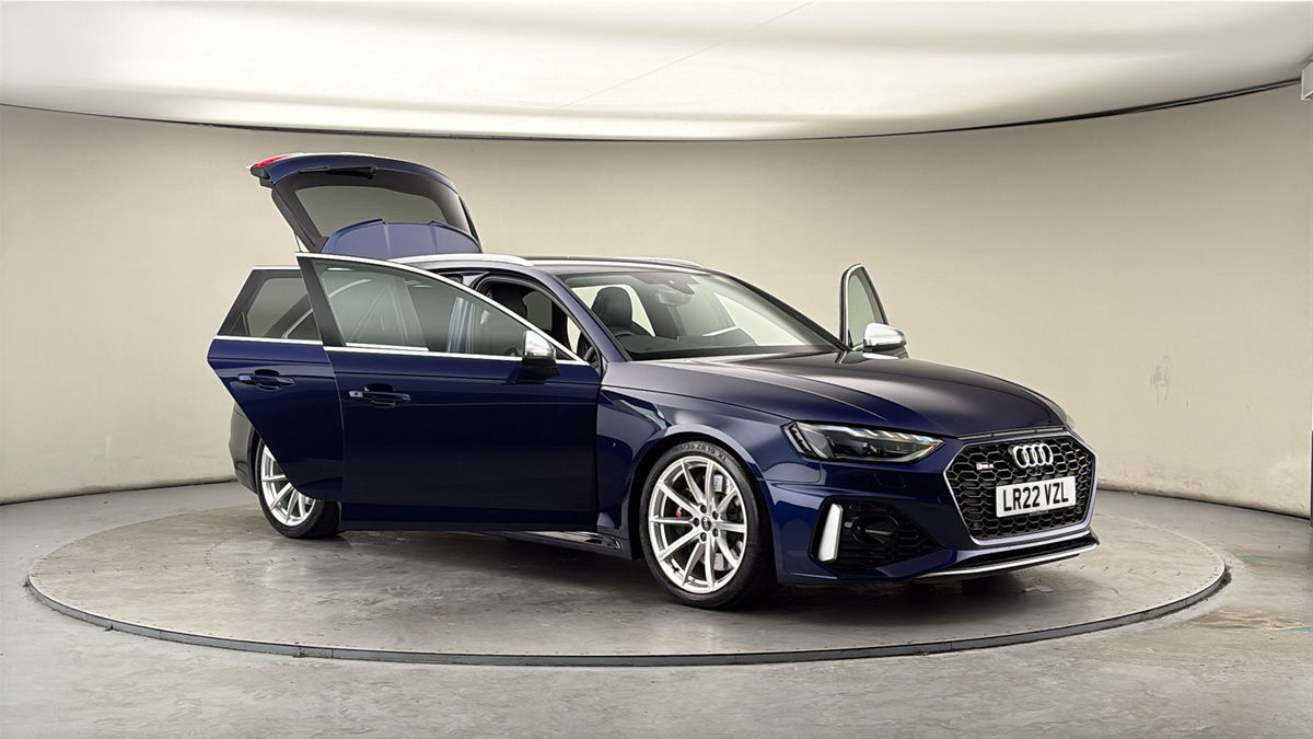 More views of Audi RS4 Avant
