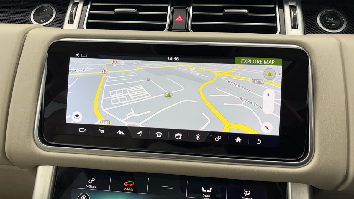 Land Rover Range Rover Image 17