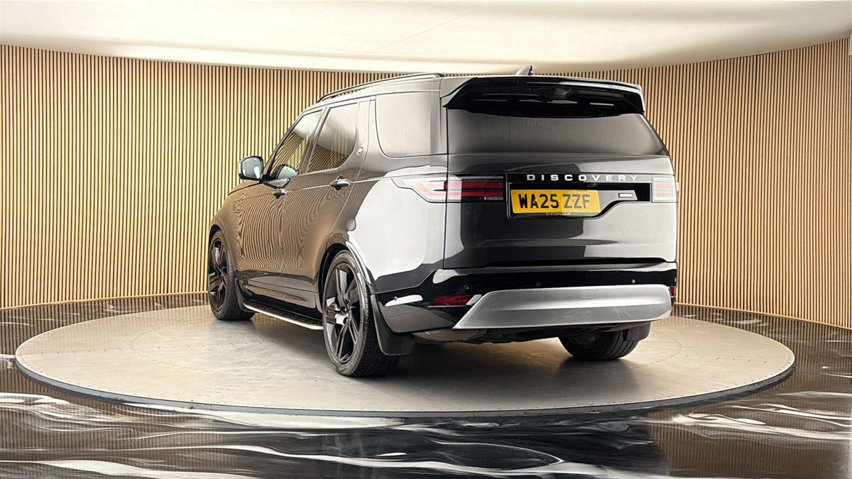 More views of Land Rover Discovery