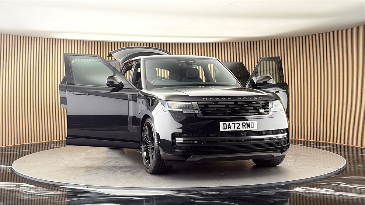 More views of Land Rover Range Rover