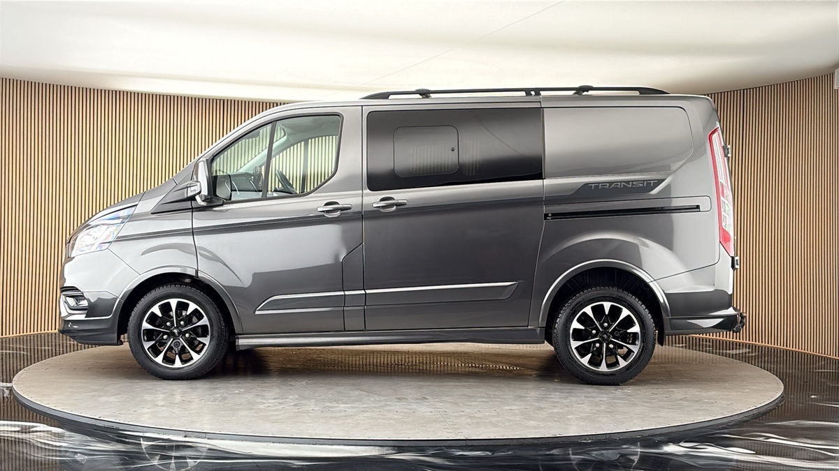 Ford Transit Custom Image 15