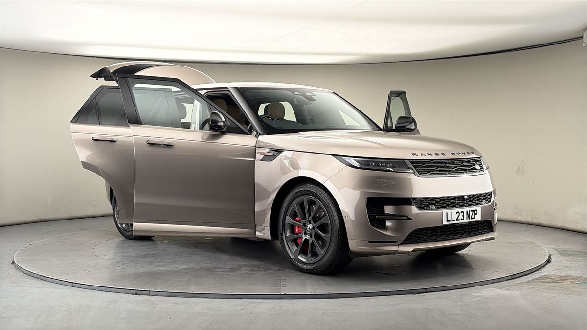 More views of Land Rover Range Rover Sport