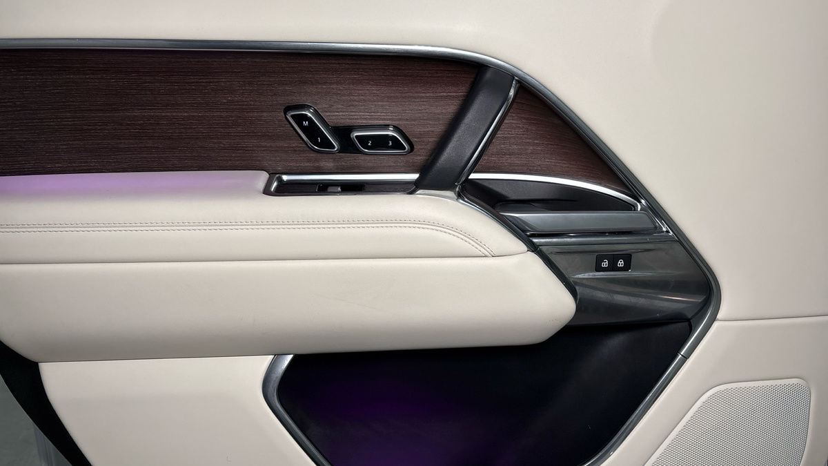 Land Rover Range Rover Image 19