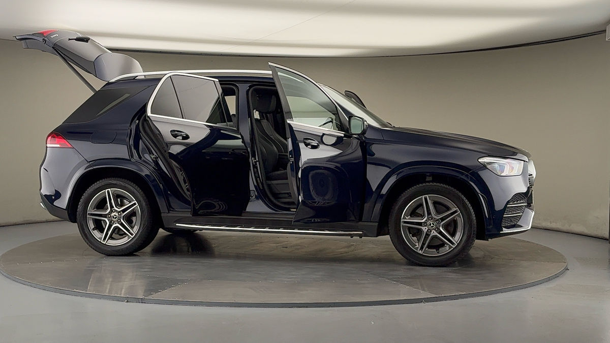 More views of Mercedes-Benz GLE