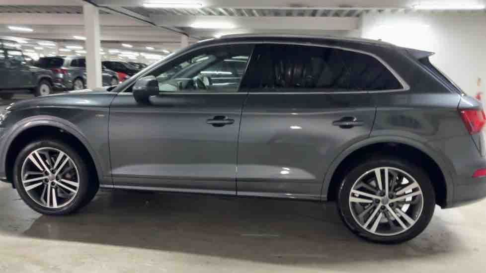 More views of Audi Q5