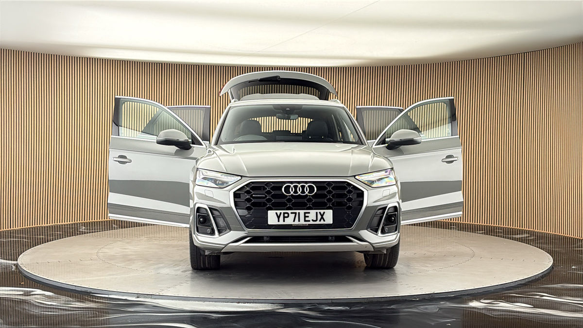 More views of Audi Q5