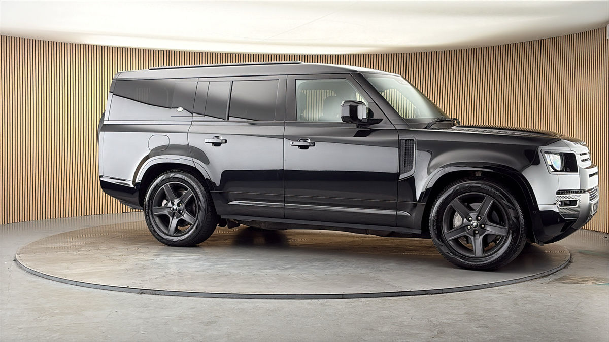 More views of Land Rover Defender 130