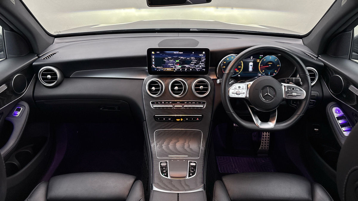 Mercedes-Benz GLC Image 12