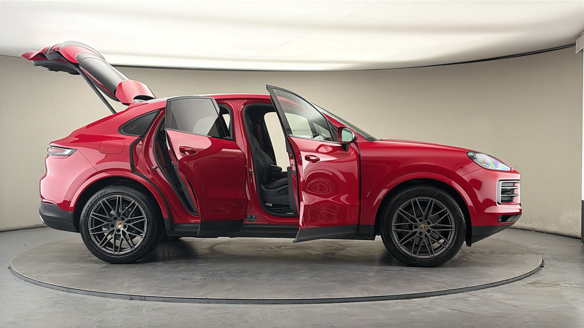 More views of Porsche Cayenne