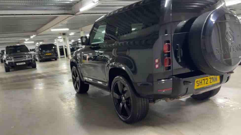 More views of Land Rover Defender 90