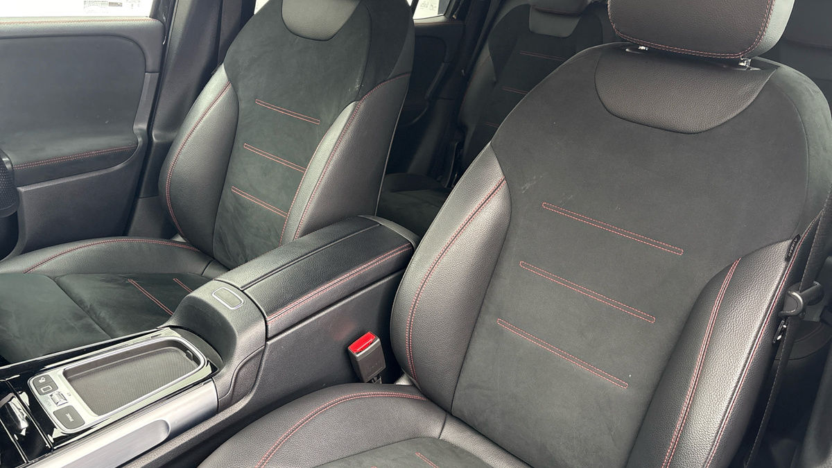 Mercedes-Benz GLB Image 7