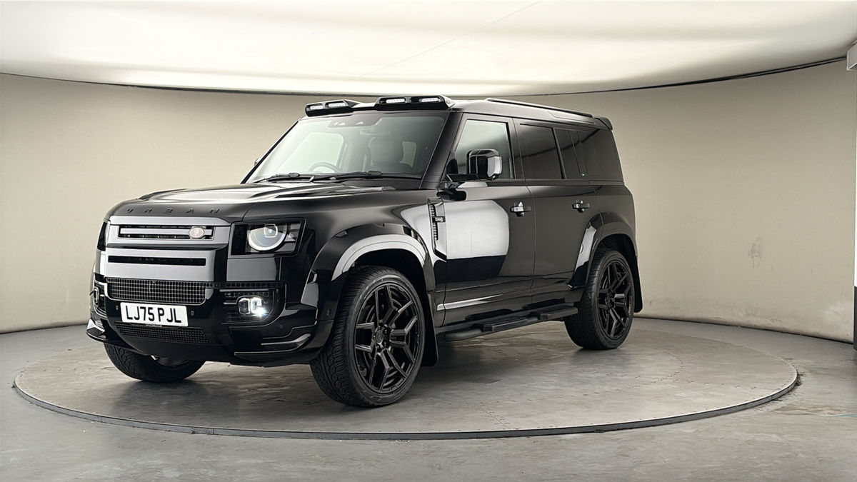 More views of Land Rover Defender 110