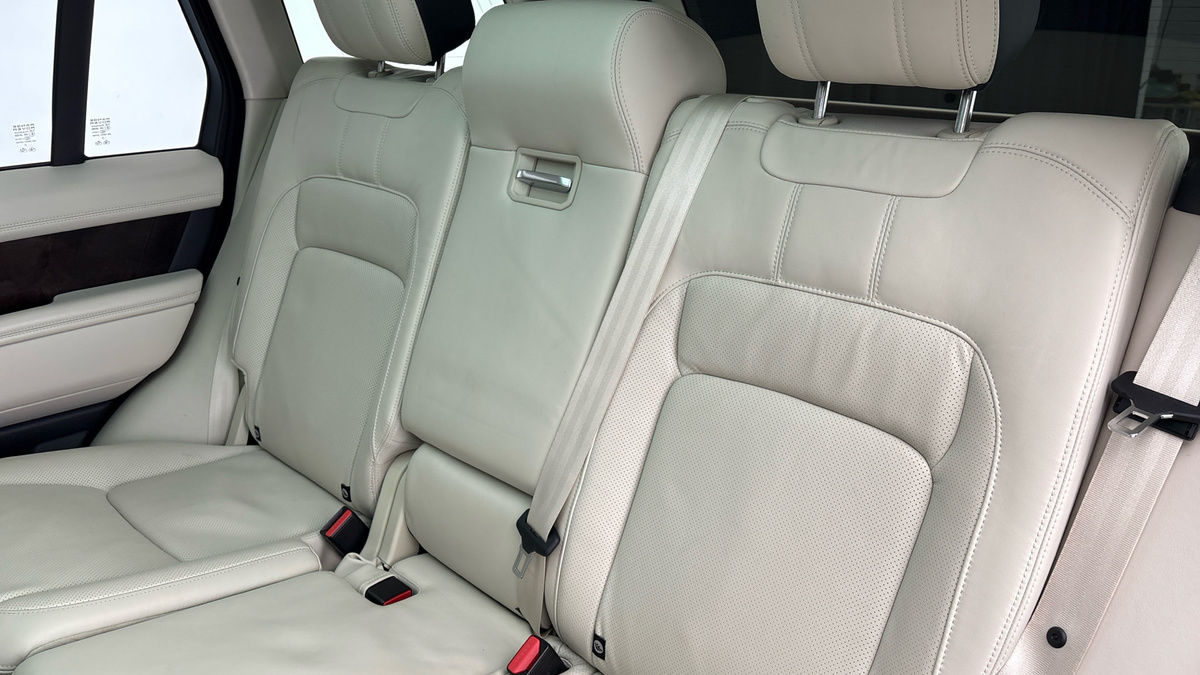 Land Rover Range Rover Image 8