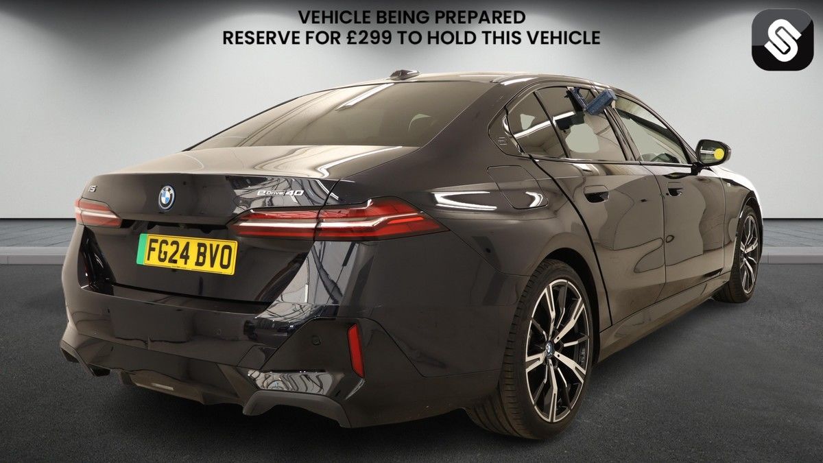 BMW i5 Image 4