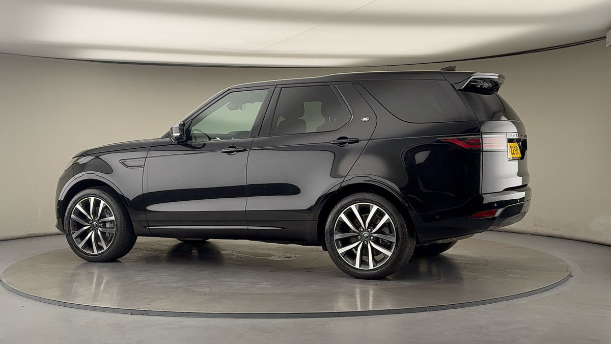 More views of Land Rover Discovery
