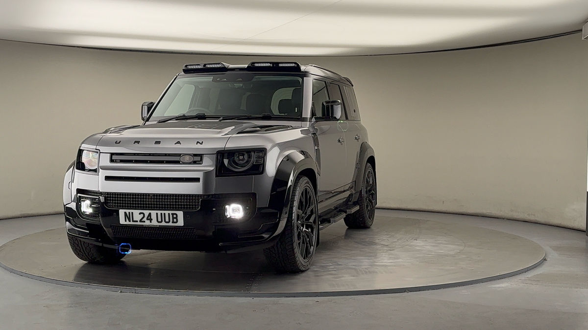More views of Land Rover Defender 110