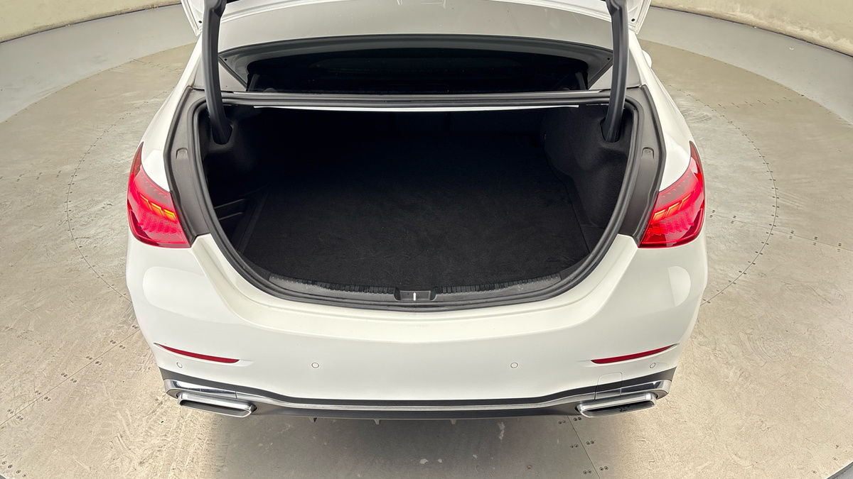 Mercedes-Benz C Class Image 11