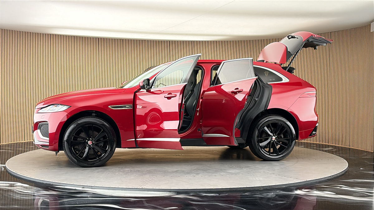 More views of Jaguar F-PACE
