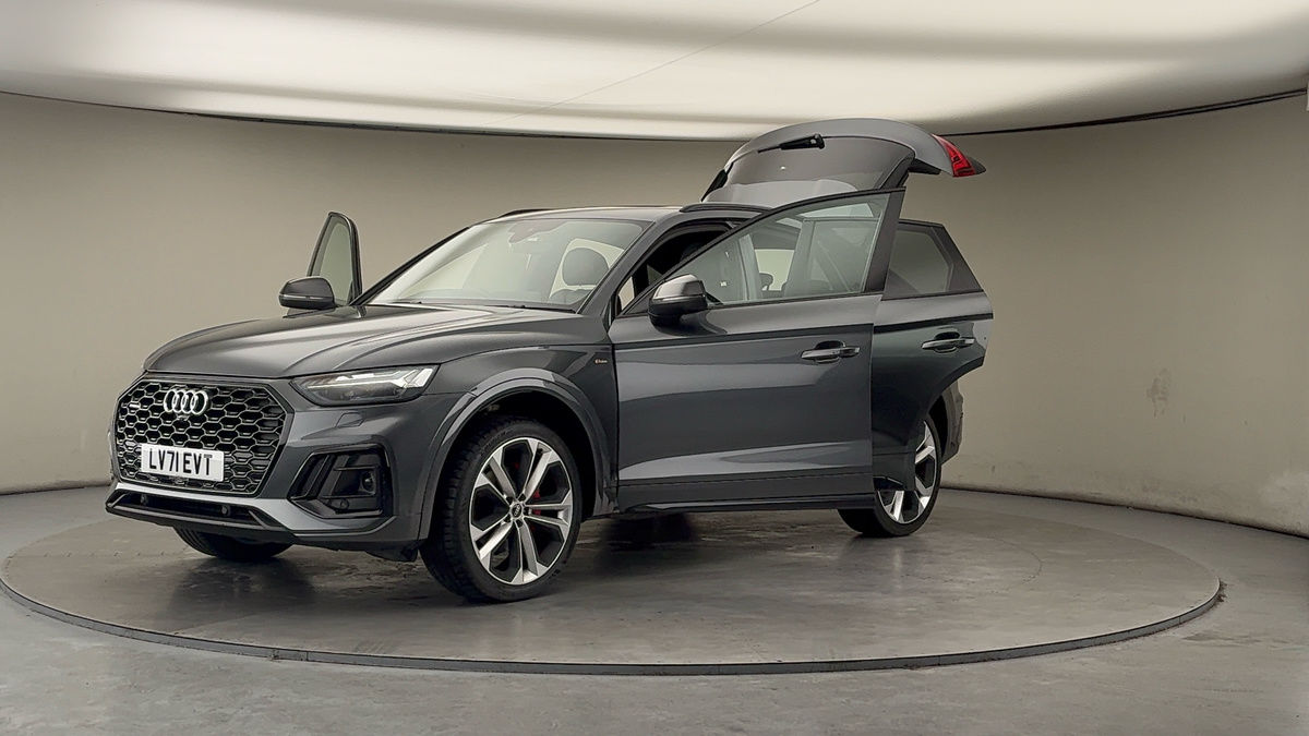 More views of Audi Q5