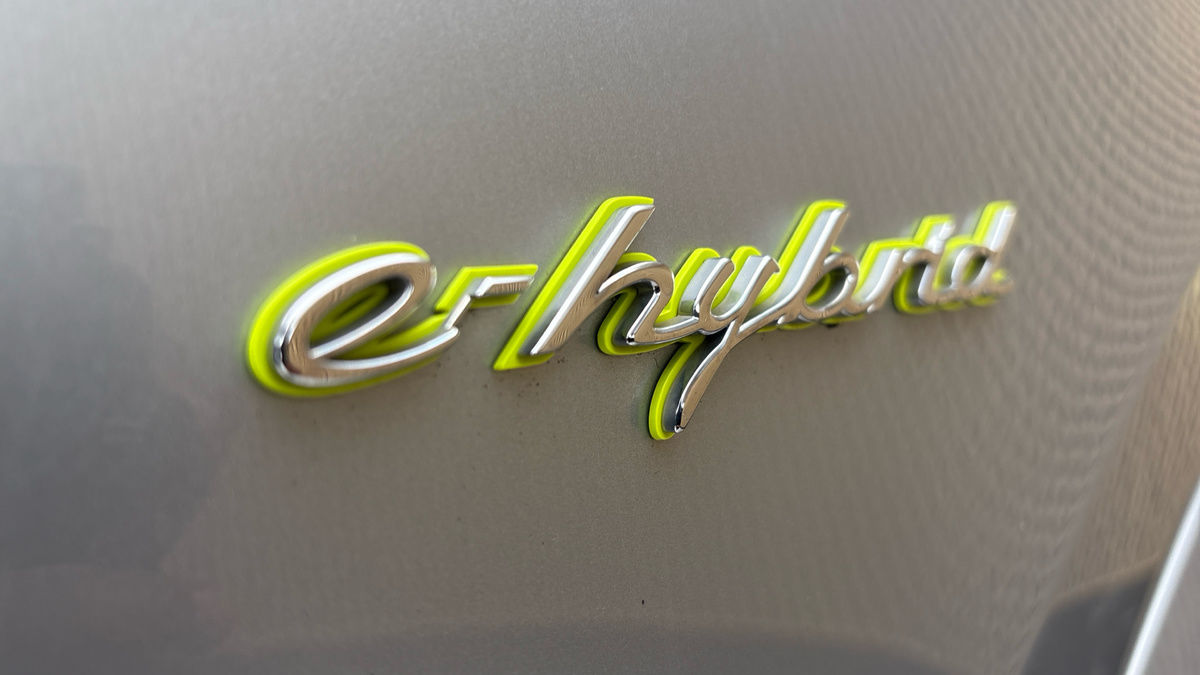 Porsche Cayenne Image 30