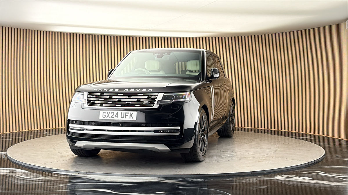More views of Land Rover Range Rover