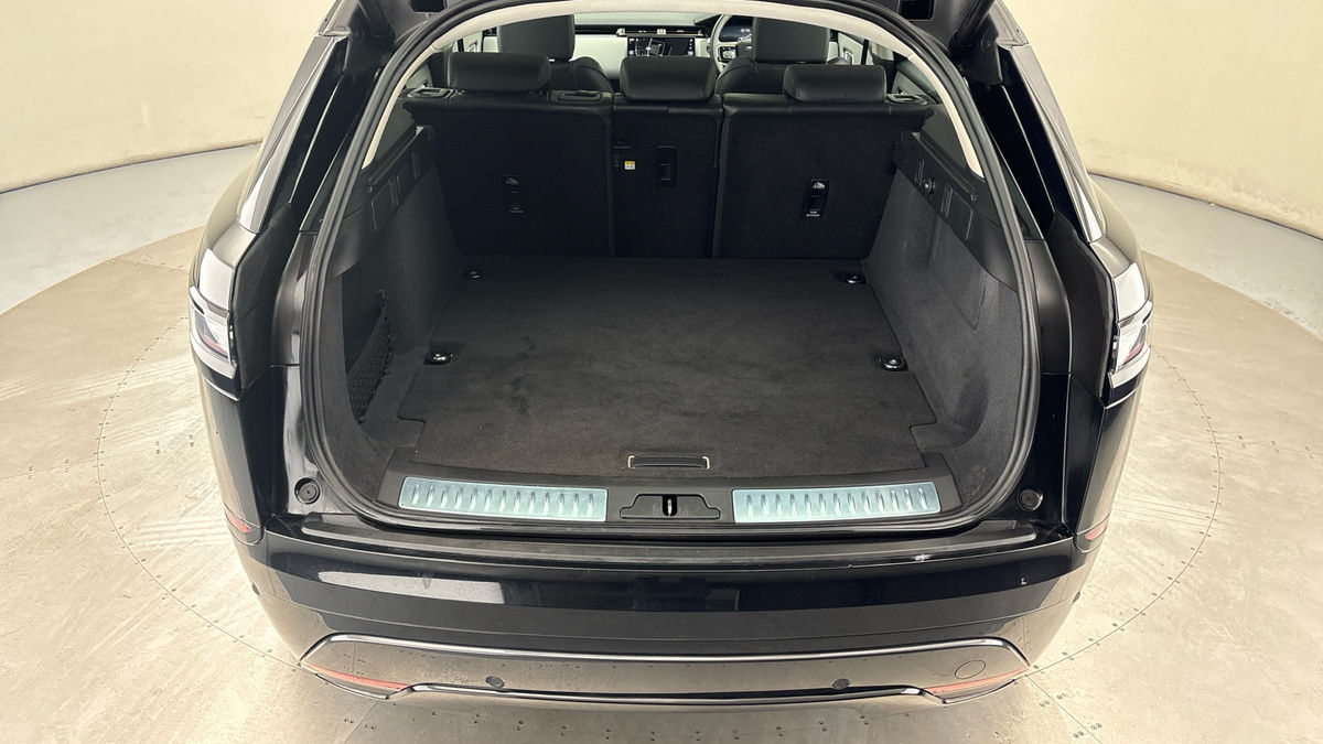 Land Rover Range Rover Velar Image 11