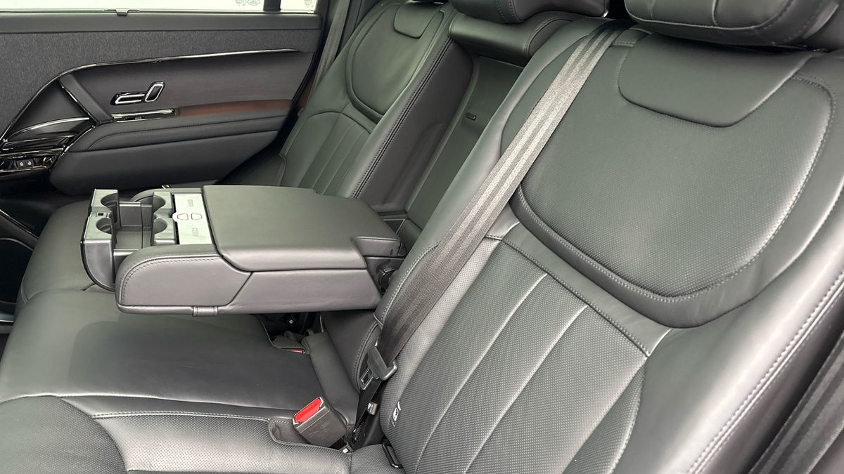 Land Rover Range Rover Sport Urban Image 9