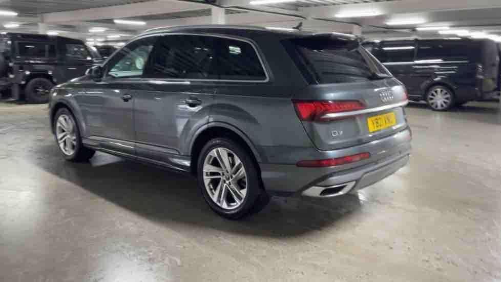 More views of Audi Q7