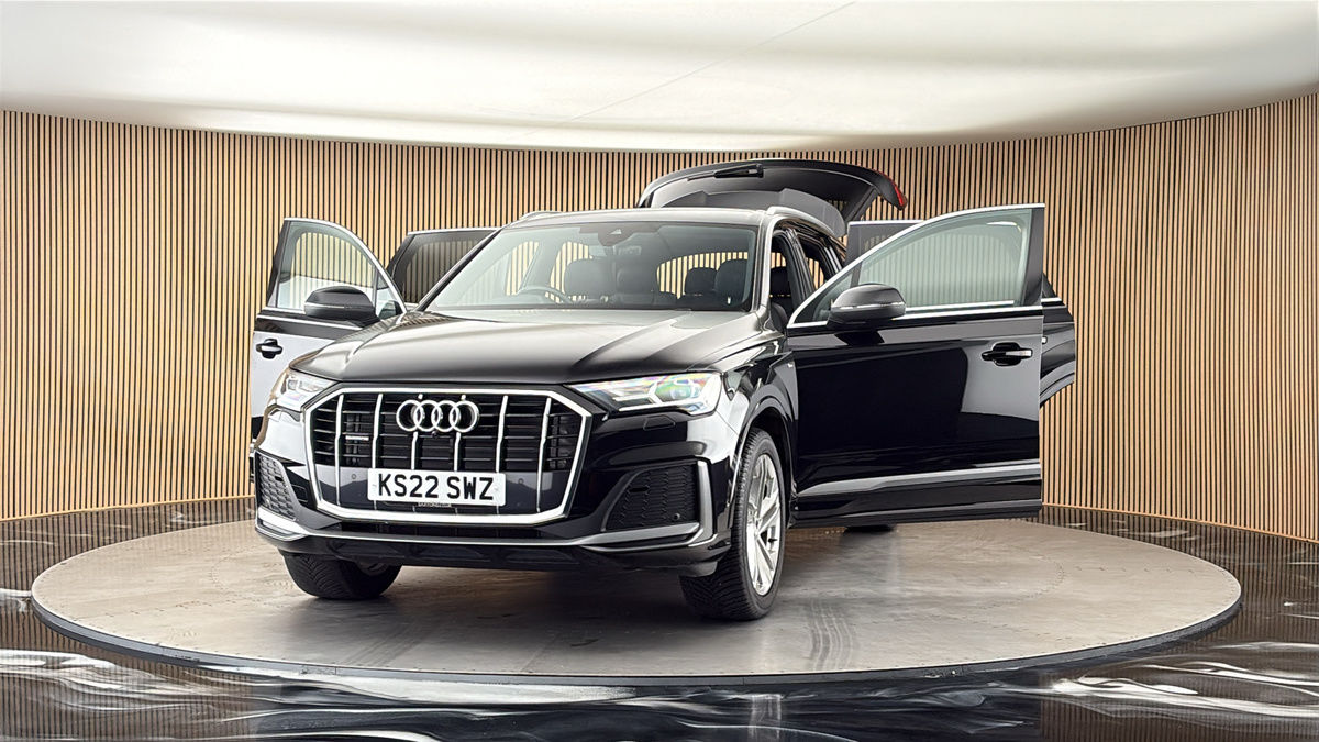 More views of Audi Q7