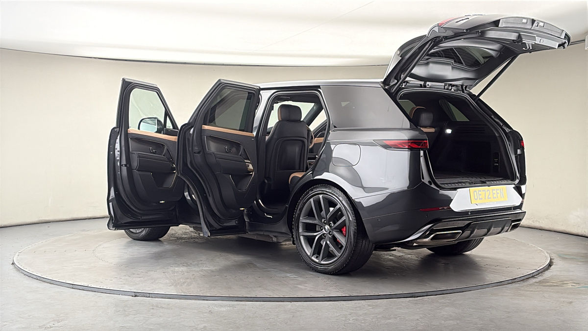 More views of Land Rover Range Rover Sport