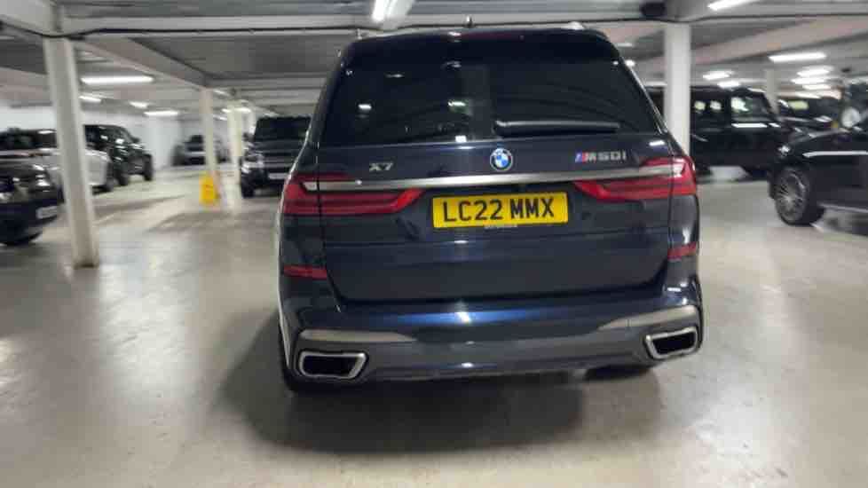 More views of BMW X7
