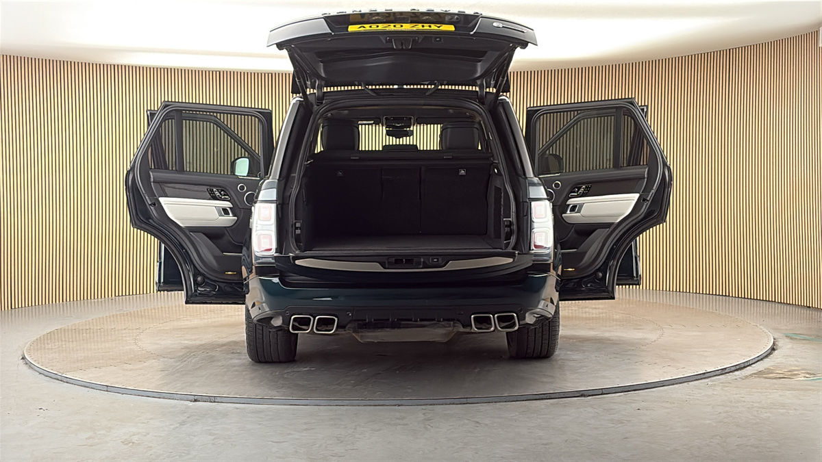 More views of Land Rover Range Rover