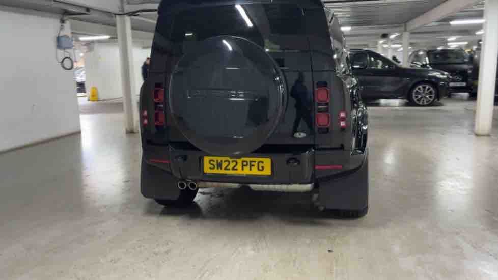 More views of Land Rover Defender 90