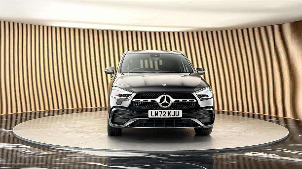 More views of Mercedes-Benz GLA
