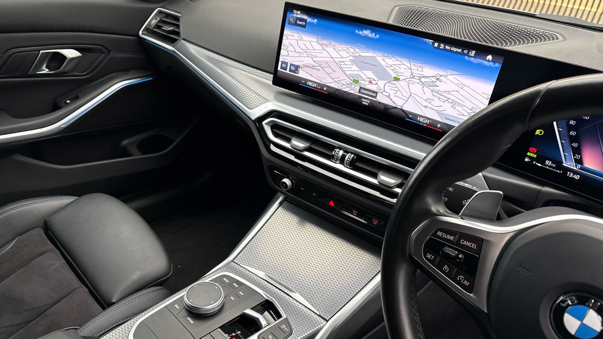 BMW 3 Series Image 18