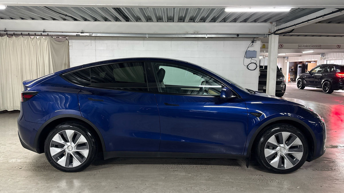 Tesla Model Y Image 16