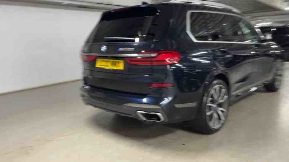 More views of BMW X7