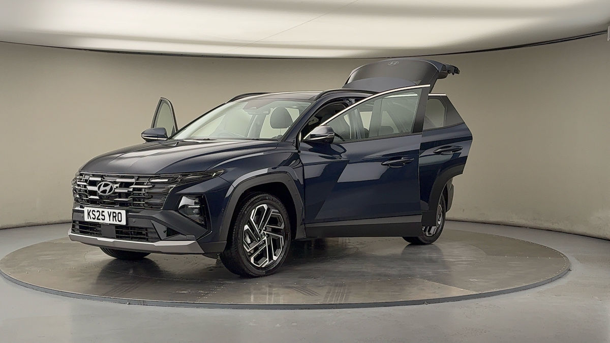 More views of Hyundai TUCSON