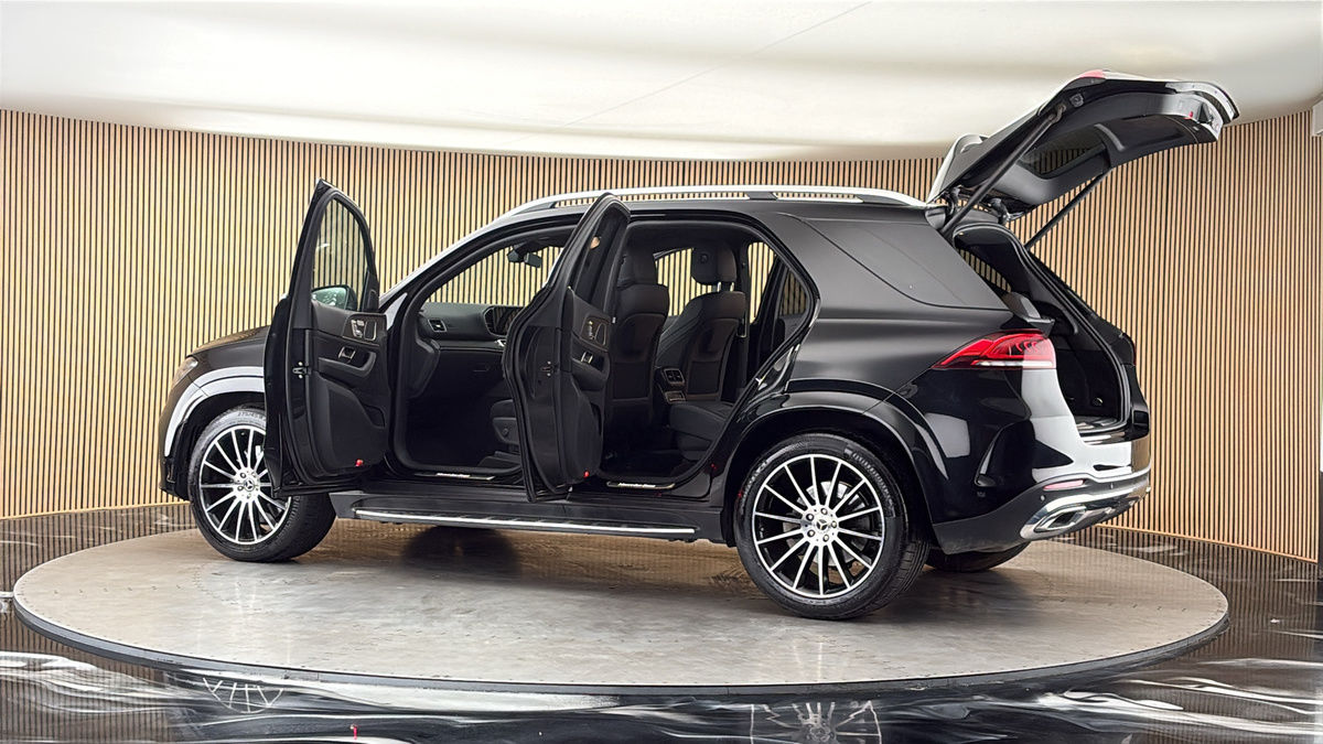 More views of Mercedes-Benz GLE