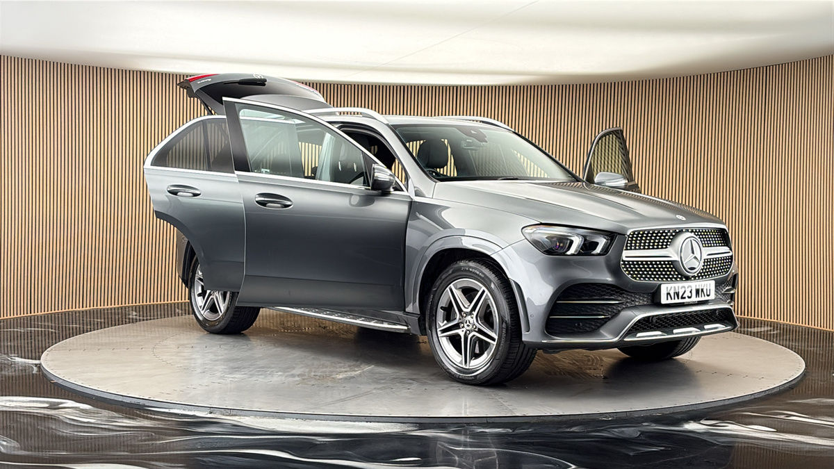 More views of Mercedes-Benz GLE