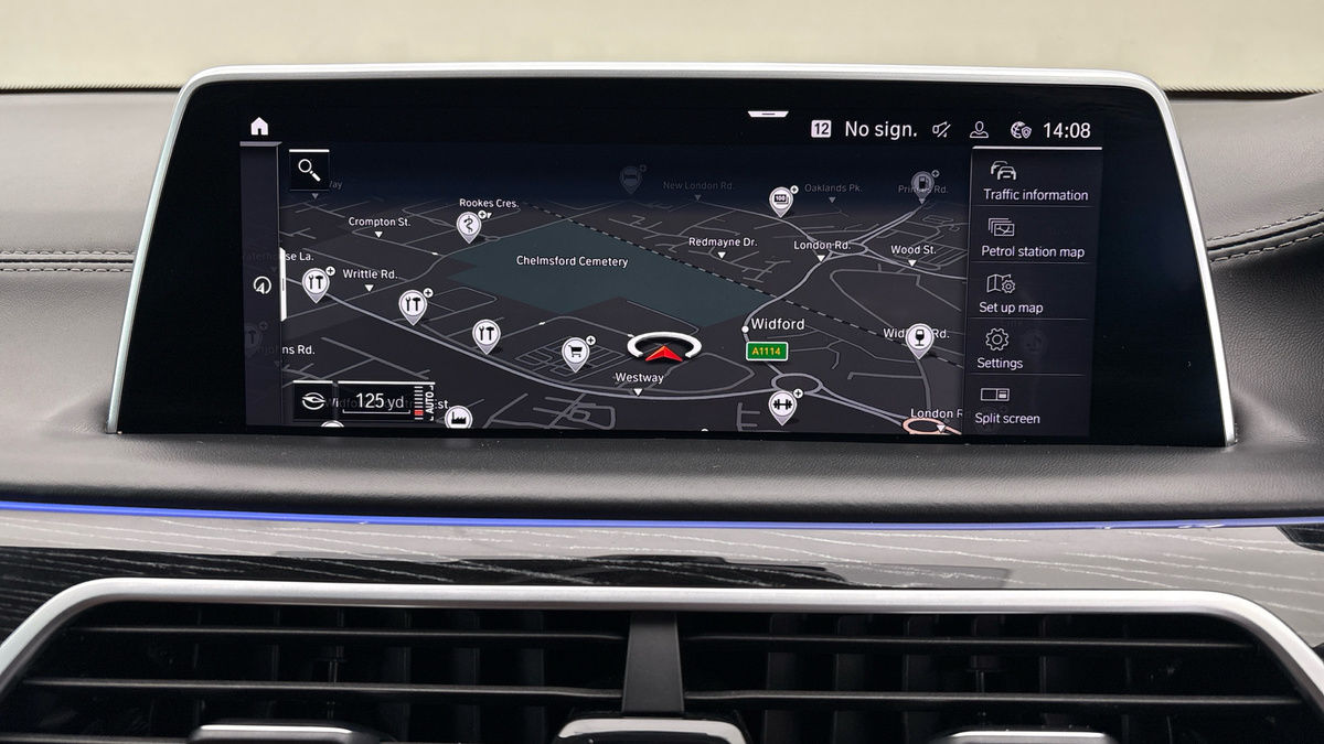 BMW 7 Series Image 17