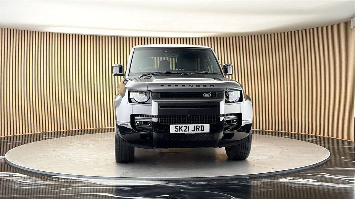 More views of Land Rover Defender 90