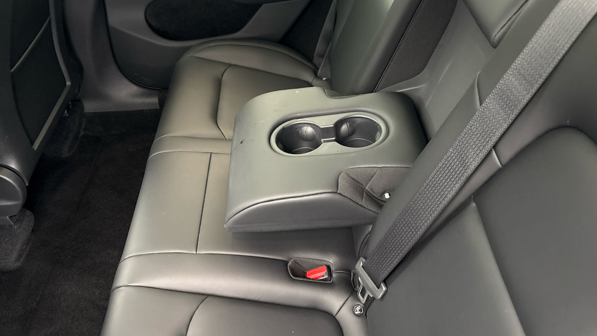 Tesla Model Y Image 9