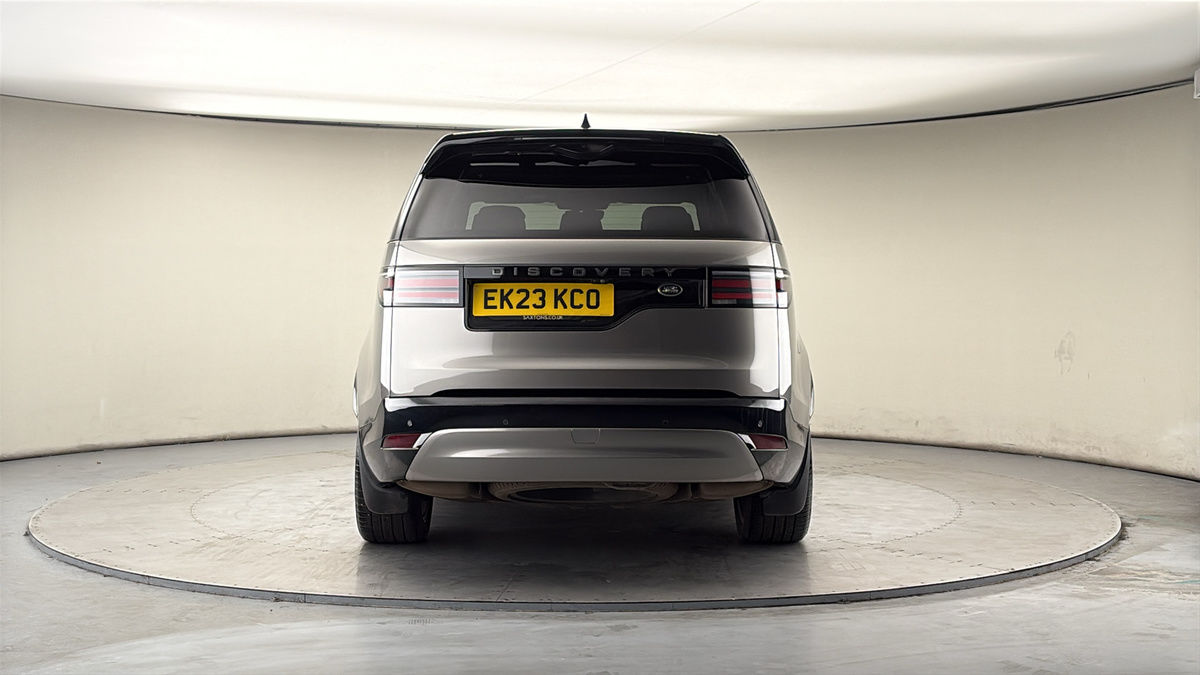 Land Rover Discovery Image 4