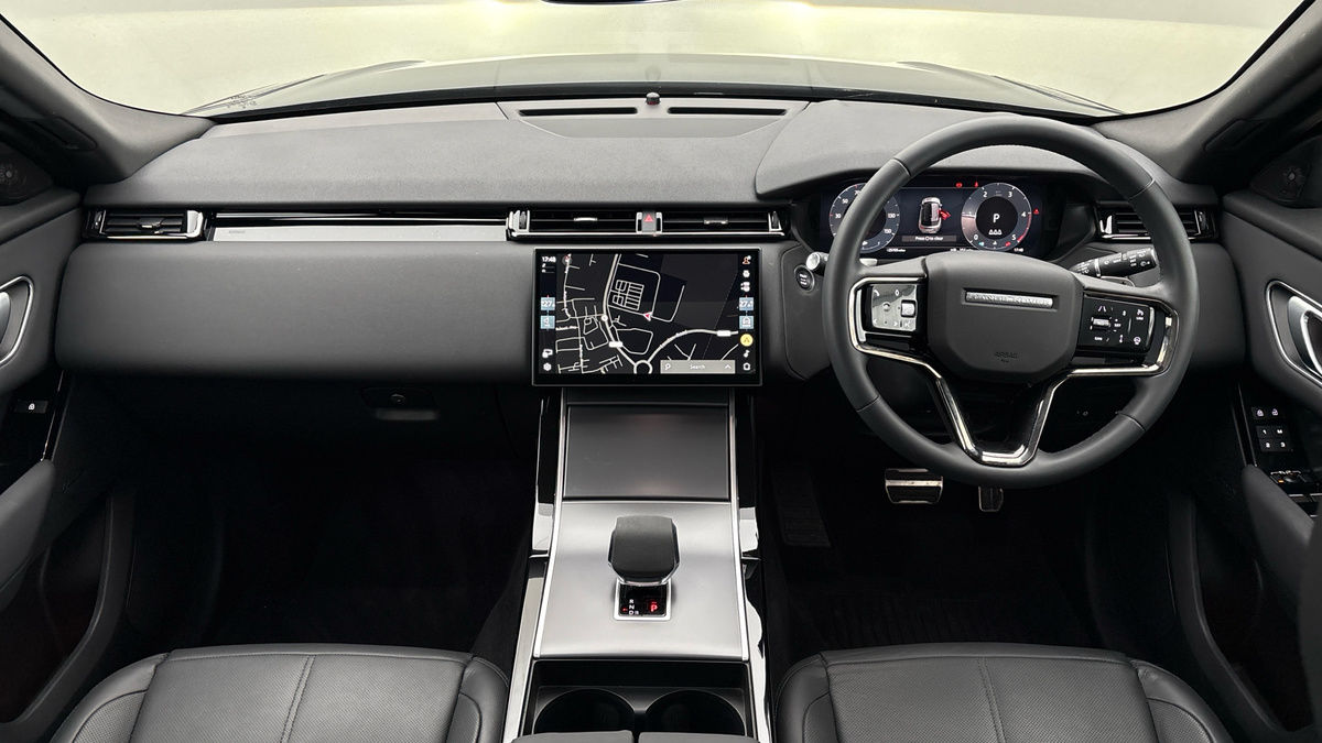 Land Rover Range Rover Velar Image 12