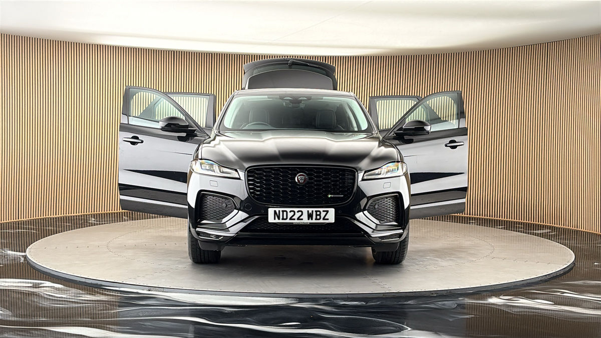 More views of Jaguar F-PACE