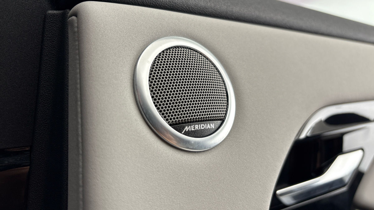 Land Rover Range Rover Evoque Image 25