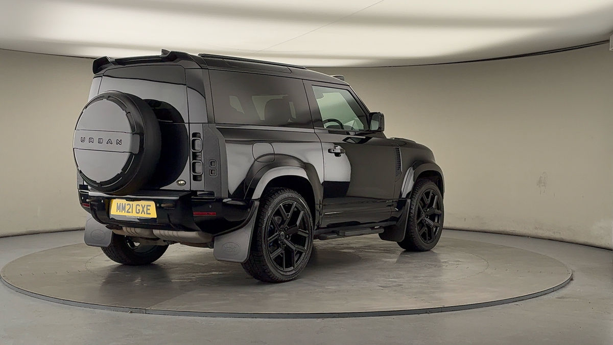 More views of Land Rover Defender 90