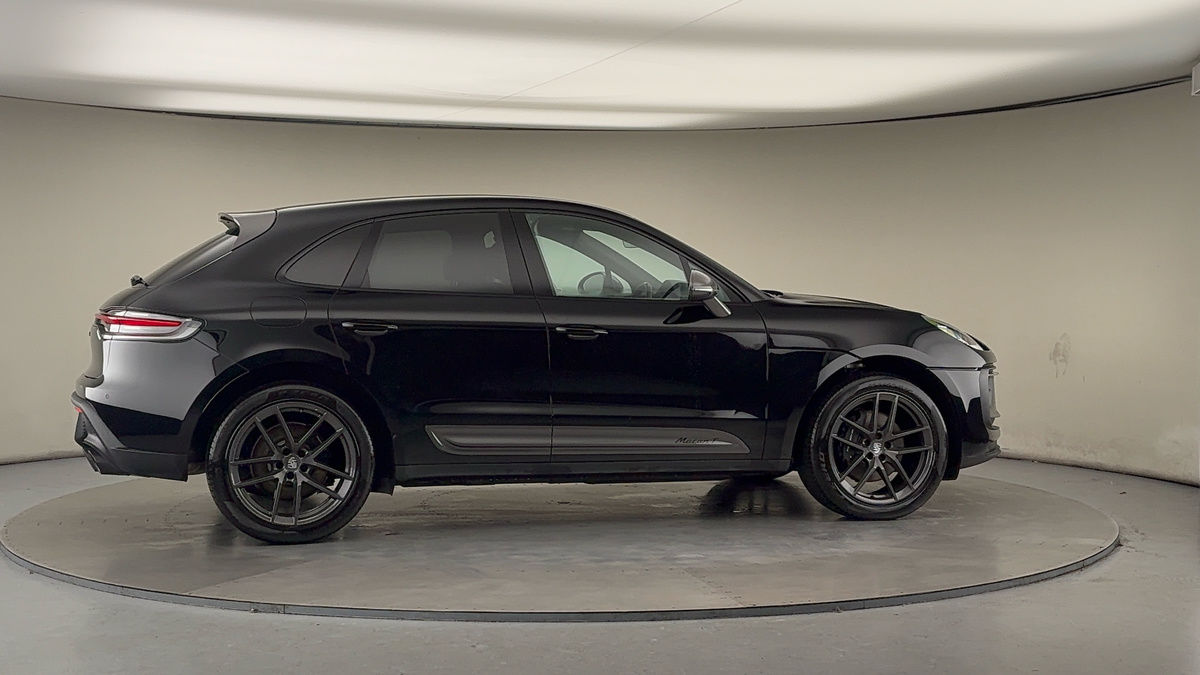 More views of Porsche Macan