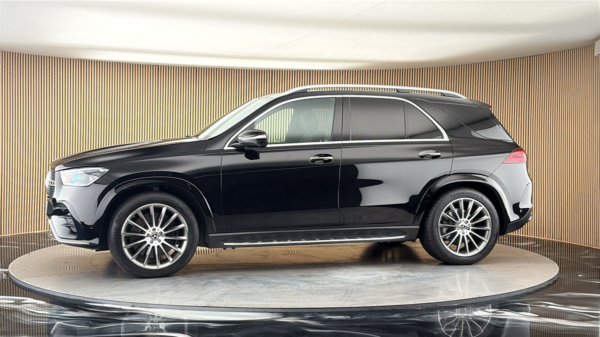 More views of Mercedes-Benz GLE